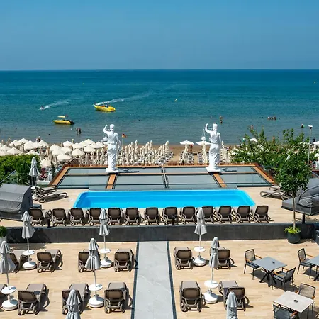 Simus Hotel Side